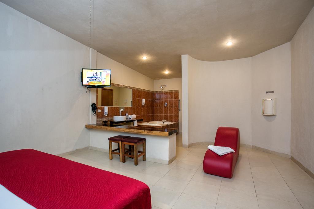 Auto Hotel Paraiso Inn パレンケ 部屋 写真